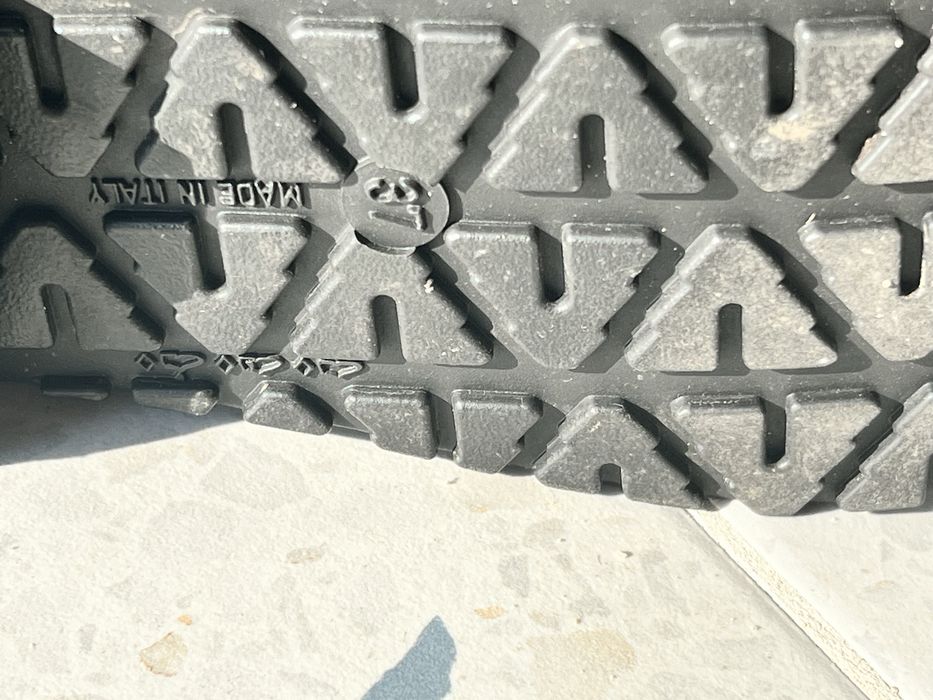 Włoskie wysokie czarne kalosze r.37