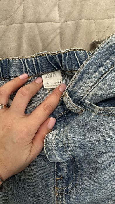 Джинси Zara на хлопчика 10 років , зріст 140 см