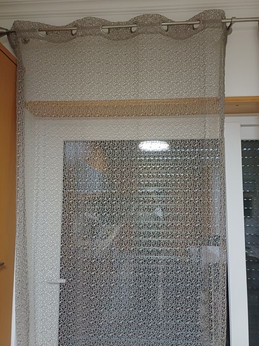 Cortinados cinza claro