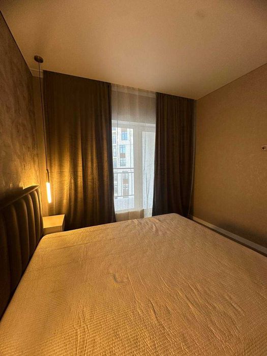 Власна 1к квартира в 66Ж з гардеробною як у Керрі Бредшоу