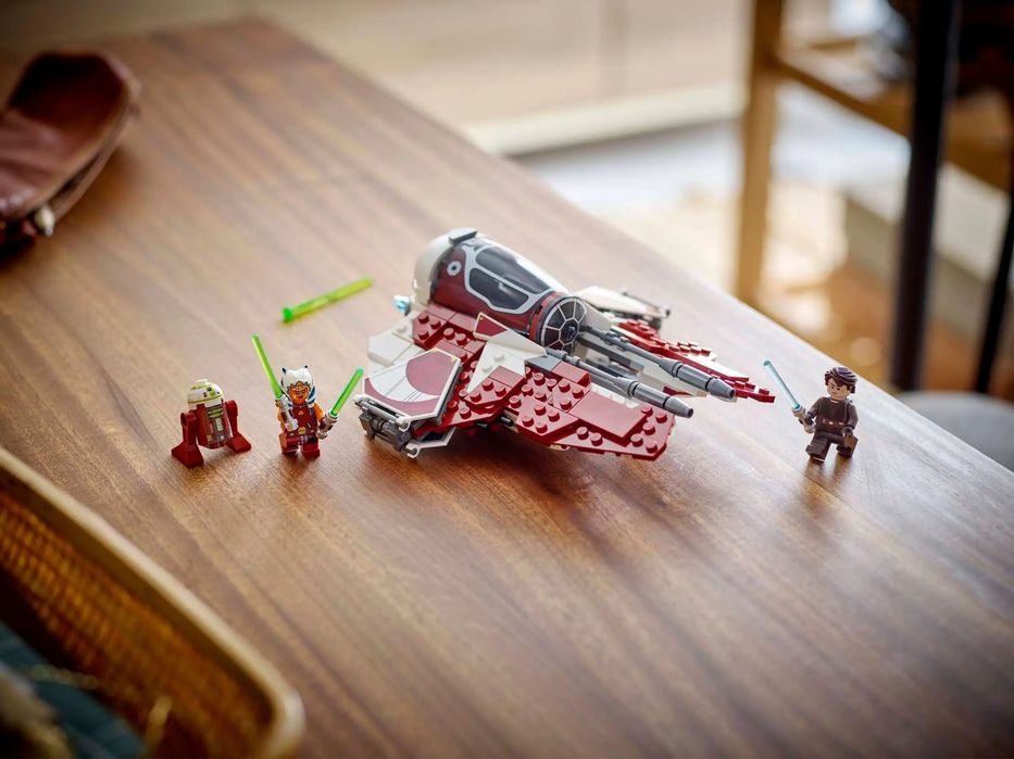 LEGO 75401 - Interceptor™ Jedi Ahsoki