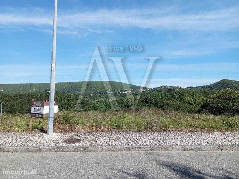 Land Plot for Building a Residential House _ Porto de Mós