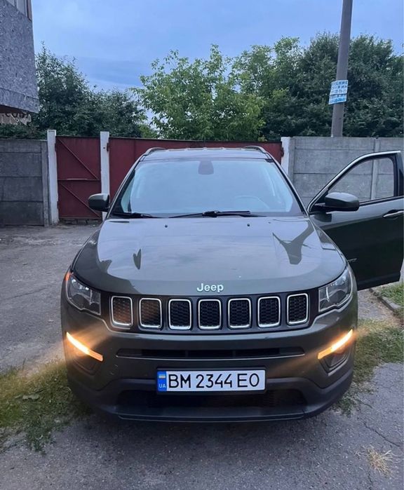 Продам Jeep(терміново )