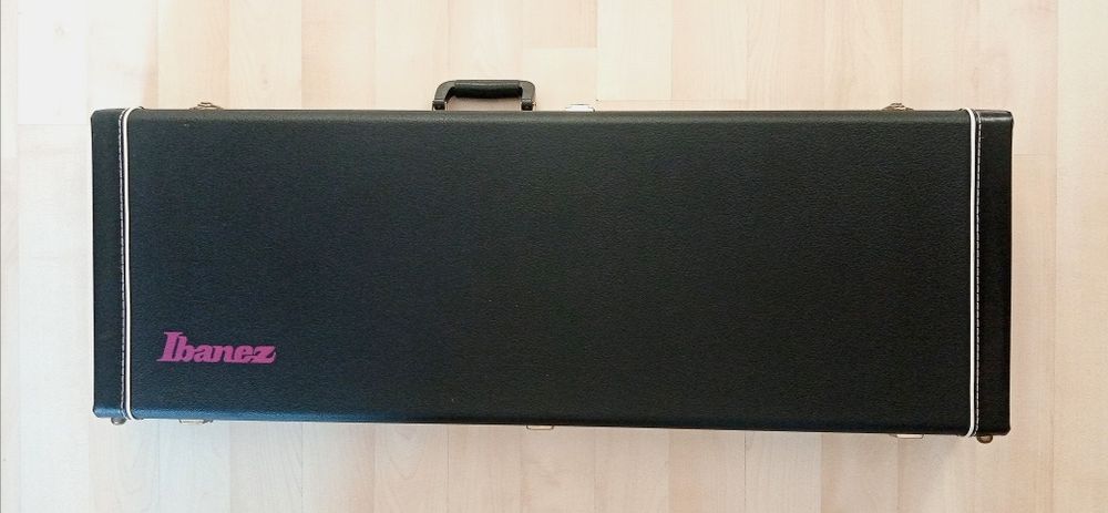 Futerał gitarowy Ibanez  UV1000C