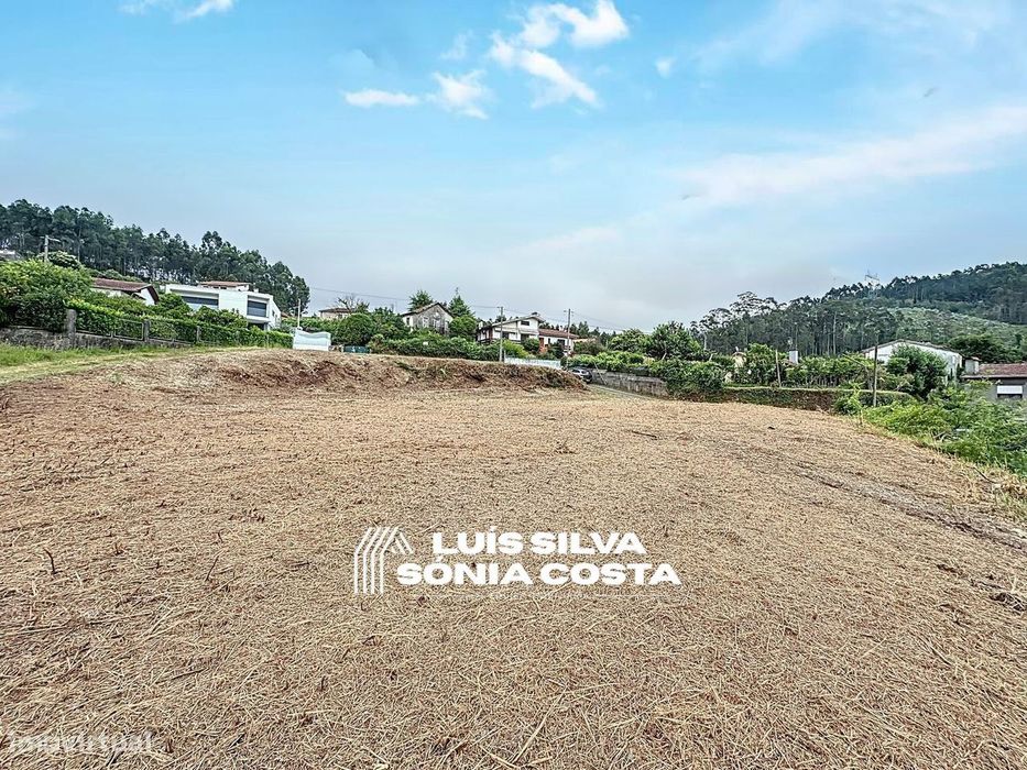 Excelente Oportunidade de Investimento: Terreno para várias... — Oliveira De Azeméis, Santiago De Riba-Ul, Ul, Macinhata Da Seixa E Madail, Aveiro