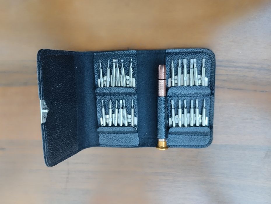 Карманный набор отверток 24 насадки для ремонта телефонов и гаджетов