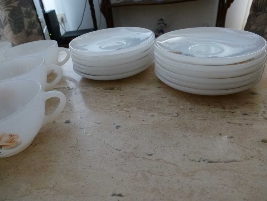 12 chávenas com pires, de café, vintage