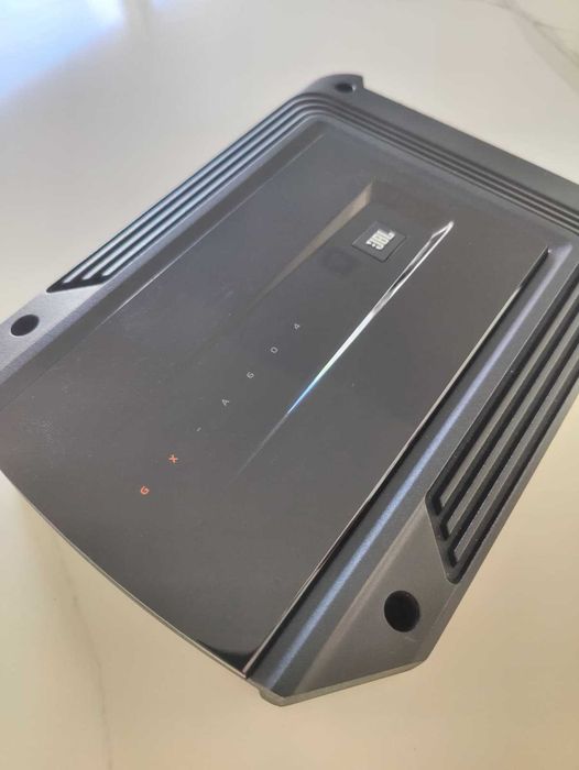 Amplificador Auto JBL GX-A604 (4 Canais / 435W) – Excelente Estado