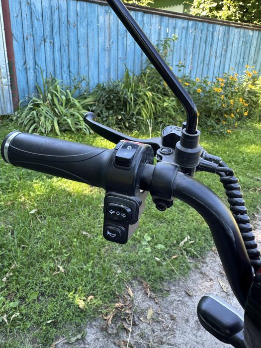 Трьохколісний скутер Elwinn ETB-126