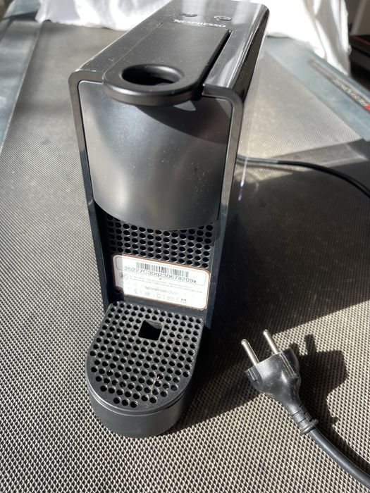 Maquina de cafe Nespresso (peças)