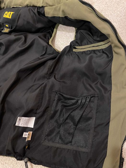 Чоловіча тепла жилетка Cat безрукавка Caterpillar розмір M Хакі