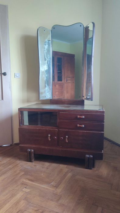 Stara Toaletka z lustrami