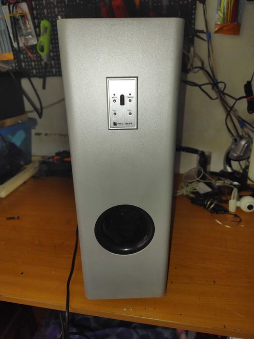 Subwoofers de varias marcas