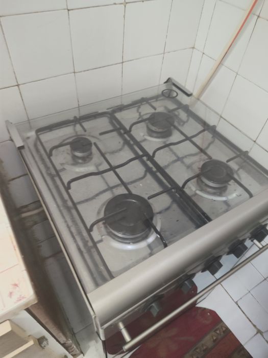 Esquentador, fogão, maq secar roupa, arca e microondas (vários preços)