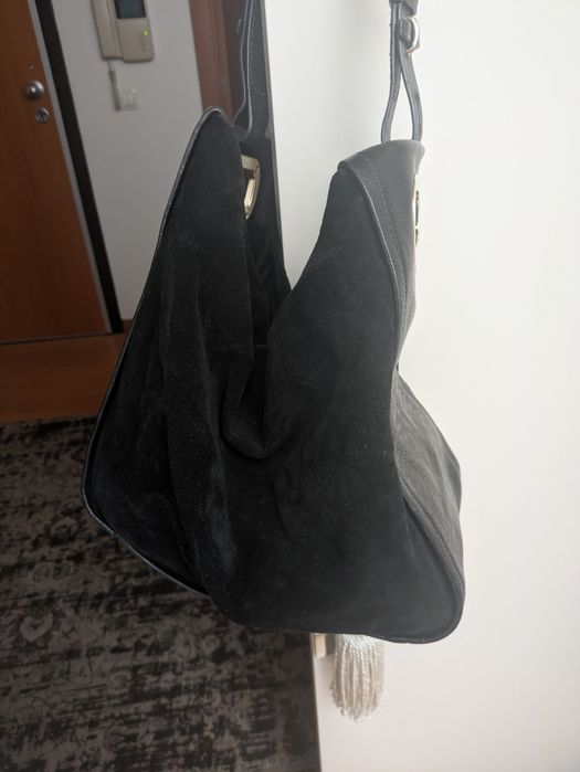 Carteira preta em pele