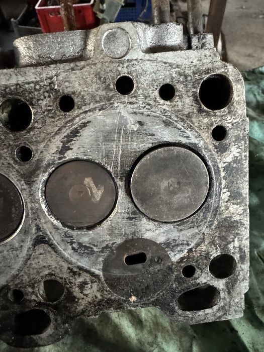 Разборка мазда головка блока 1.7 дизель распредвал  ГБЦ 1.7 D