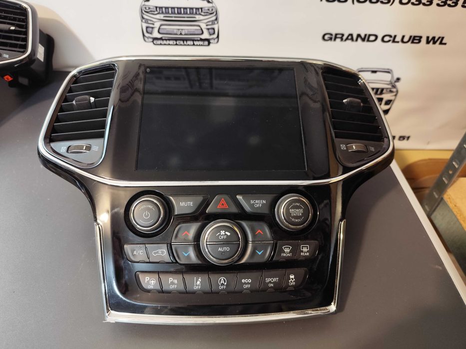 Комплект Магнитолы на Jeep grand Cherokee 2019-2021