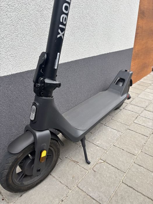Sprzedam hulajnogę elektryczną  Xiaomi Electryc Scooter 4 lite (2. generacja)