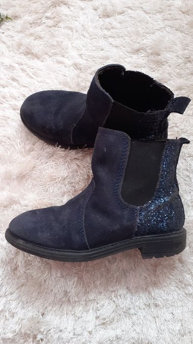 Botas camurça com brilhantes tamanho 28