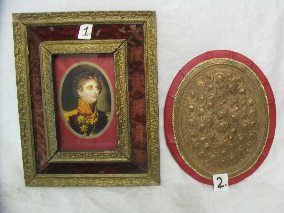 Интеръерная картина  -  в багетной раме.