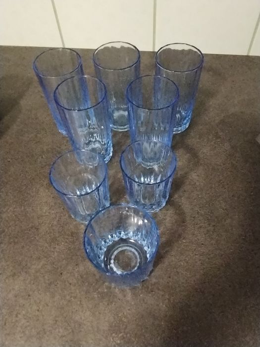 Zestaw do napoi 19 szt szklanek