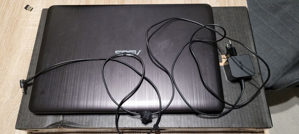 Laptop  ASUS 15'6