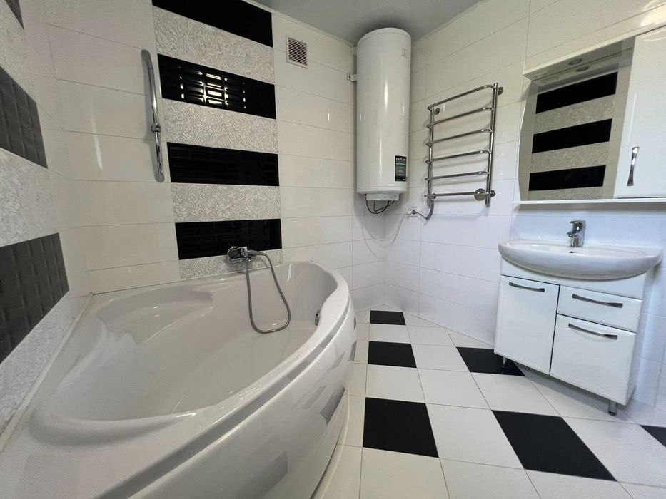 Продам будинок р-н Корея