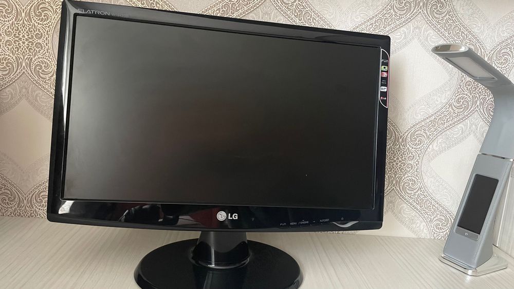 Монітор LG flatron 19’