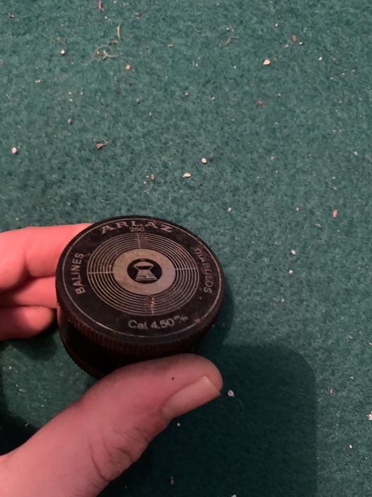 lata de chumbos (balines) da marca Arlaz, calibre 4.50mm