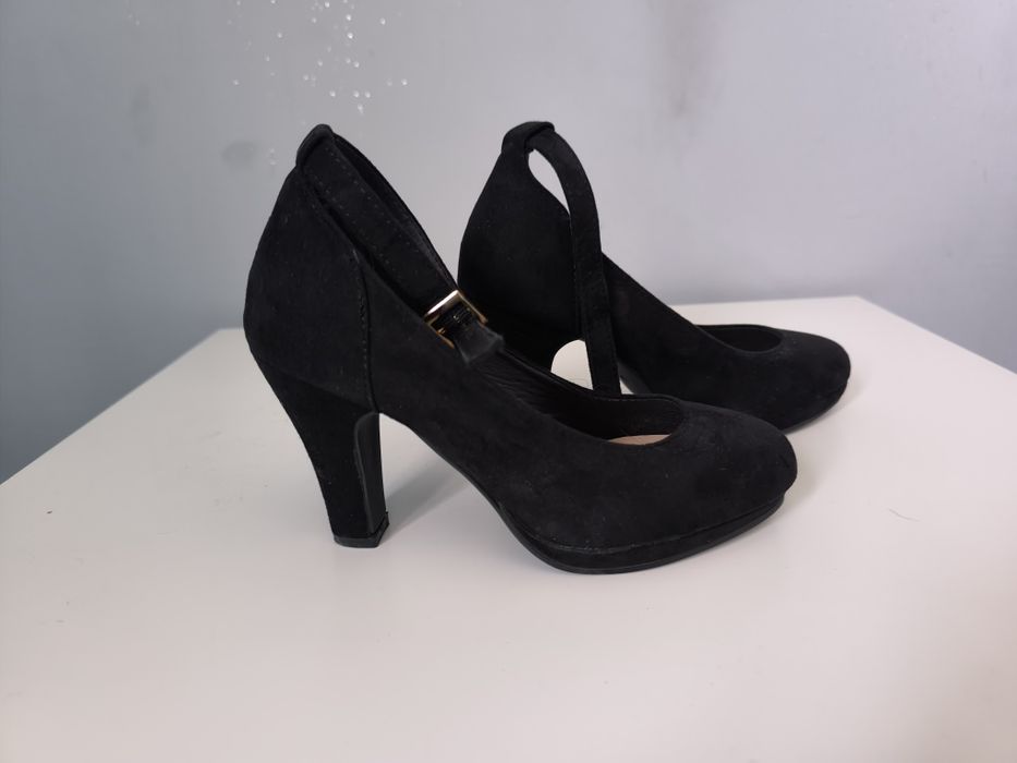 Welurowe buty 34 nowe