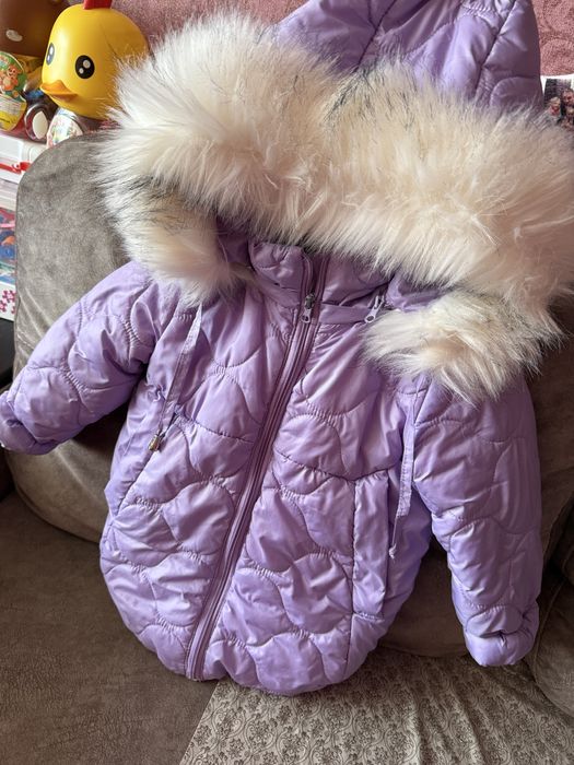 Демісезонна куртка для дівчинки