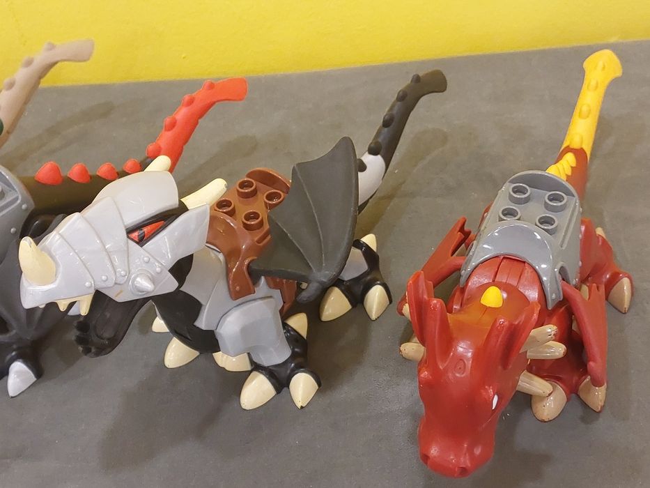 Lego smoki Duplo i motylek Duplo.