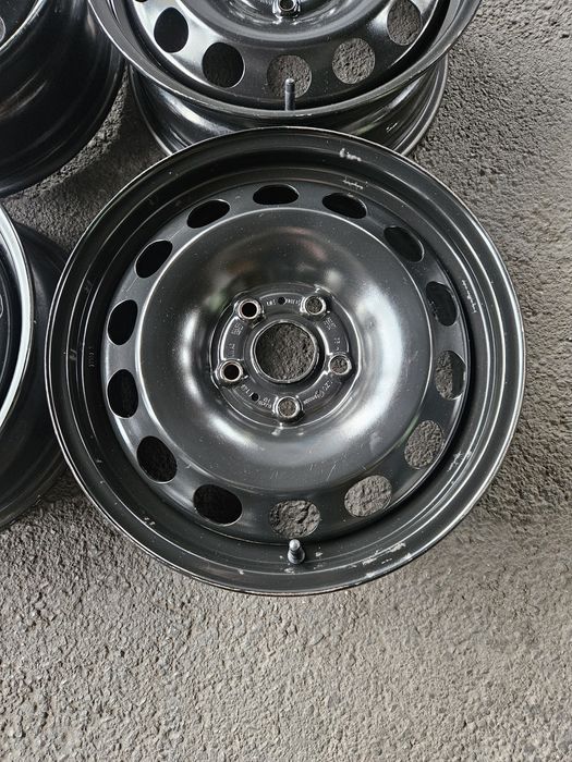 Felgi Stalowe Vw Audi Seat Skoda 16 Cali 5x112 6J16 6.5J16 ET Od 41-50