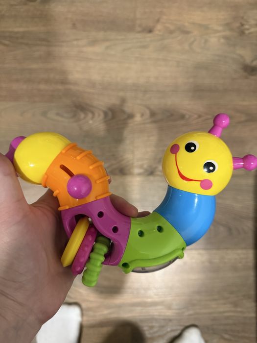 Продам набір іграшок від 9 до 18 міся