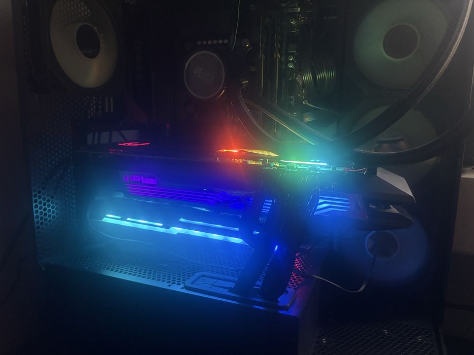 Geforce Rtx 3070 ti 8gb Zotac Amp extreme holo HOLOBACK
