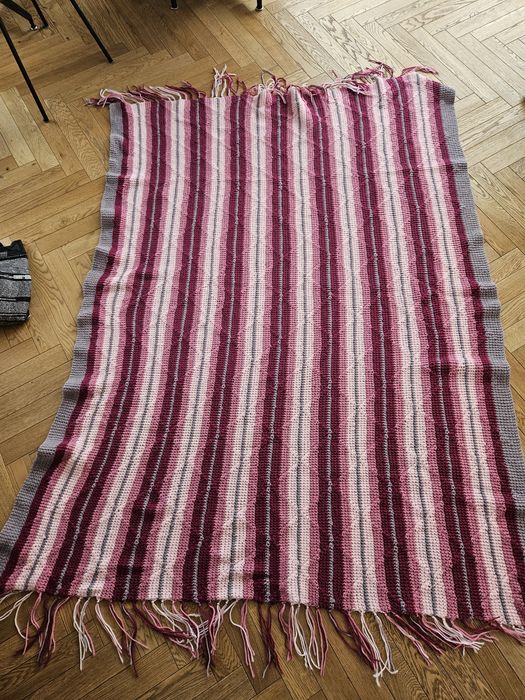 Koc  180x132 cm różowo-szary