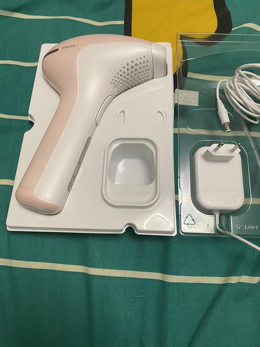Фотоепілятор Philips Lumea Prestige SC 2005/00