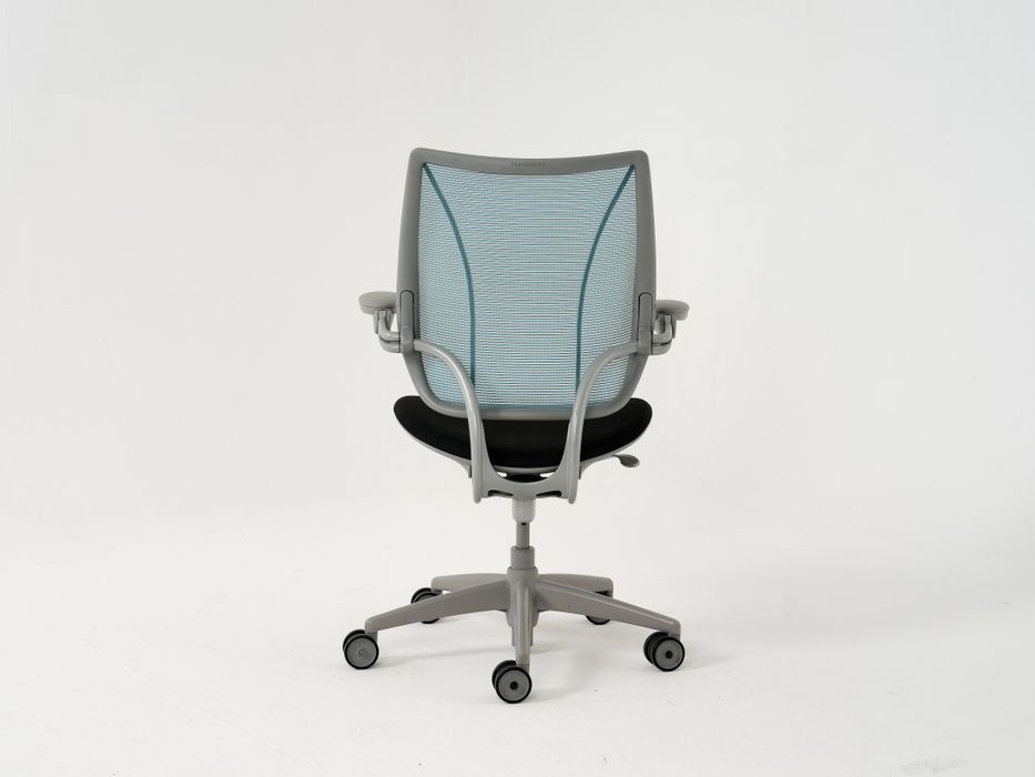 Cadeira operativa Humanscale modelo Liberty