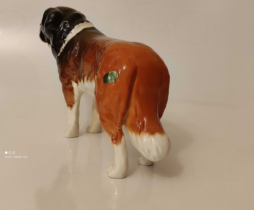 Beswick Bernardyn figurka porcelanowa