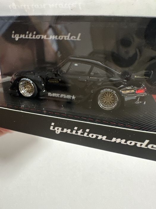 Ignition model 1:64 porsche rwb 993 black 3870 rauh-welt