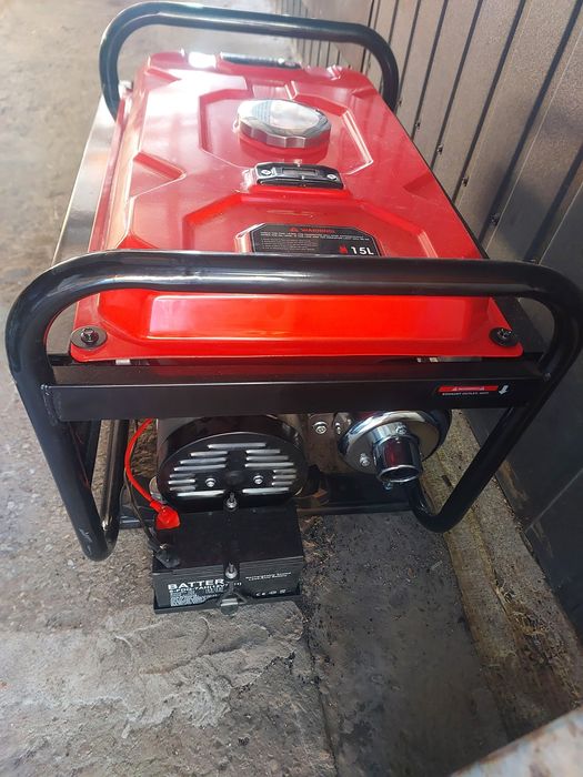 Продам бензиновий генератор STORM INTERTOOL DT-1131.(2.8/3.0 квт)