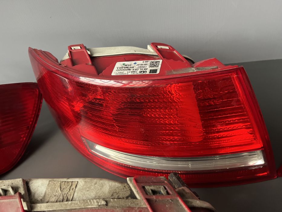 Стопи Задні Фари В Ляду в Крила В Кузов Audi A6 C6 розборка