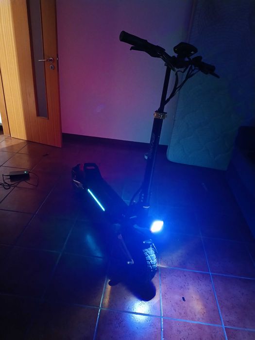 Scooter elétrica 2.400w