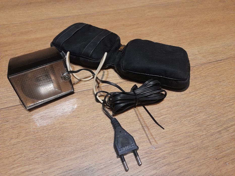 Lampa błyskowa do aparatu kiejev ZSRR Etui