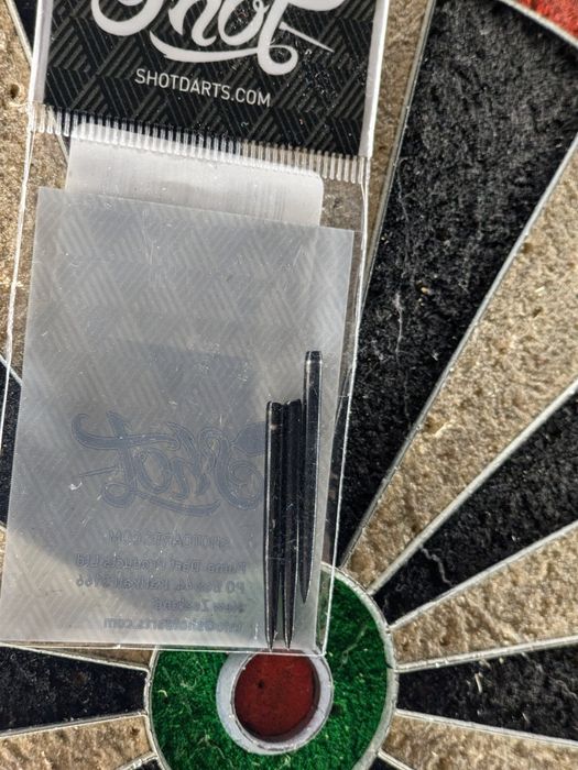 Groty One80 / czarne / 32mm / nowe / dart