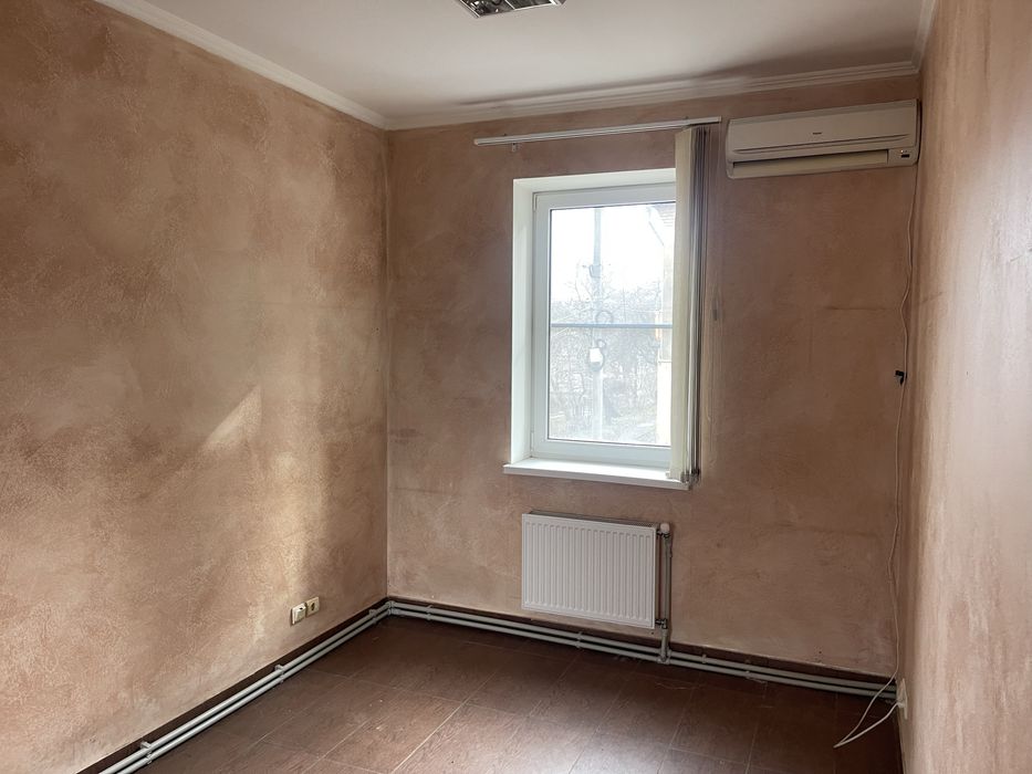 Продається не житлове офісне приміщення