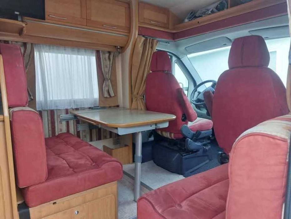 Autocaravana Cama Central basculante FLEURETTE 04/2007.