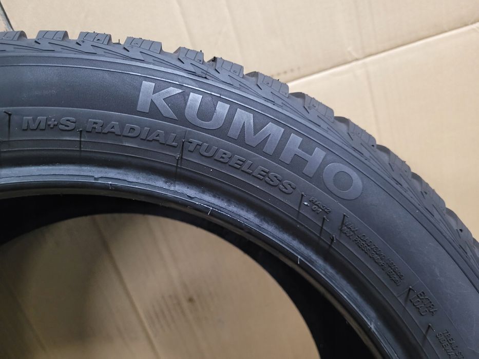 kumho 235/45 r17 solus 4s 97y 2023rok