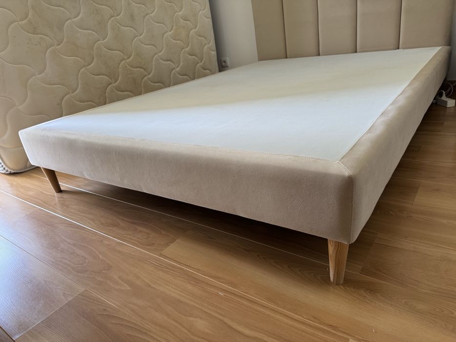 cama de casal com cabeceira
