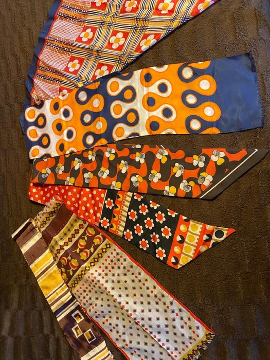 Kolekcja apaszek  z  lat 60-tych